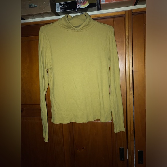 Brand new Old navy ribbed turtleneck sz medium - Picture 4 of 7